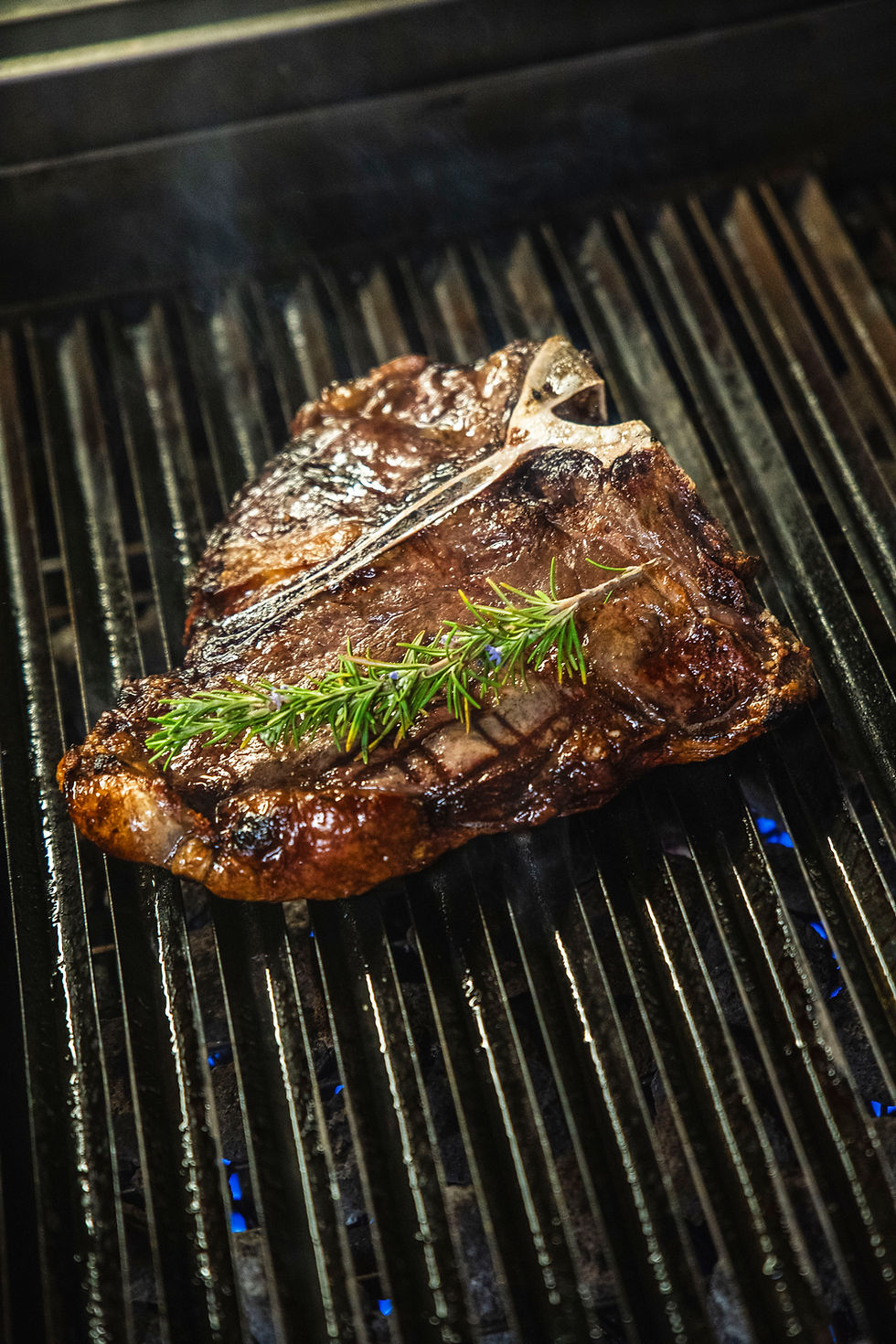 La bistecca alla fiorentina: eccellenza della tradizione toscana