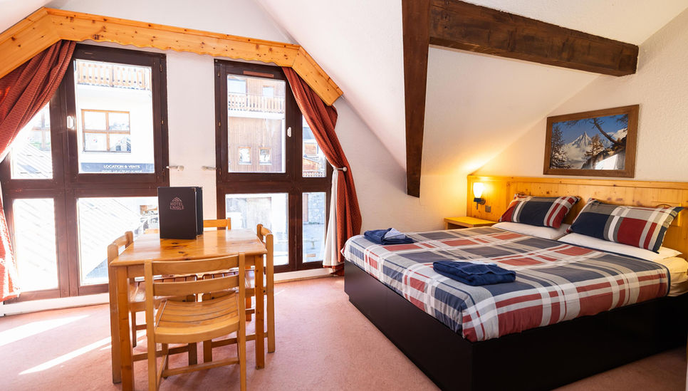 Bedroom Hotel L'Aigle Valmeinier 1800