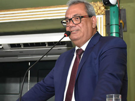 Carlos Muniz busca acordo para votar reajuste de servidores municipais nesta quarta (2)