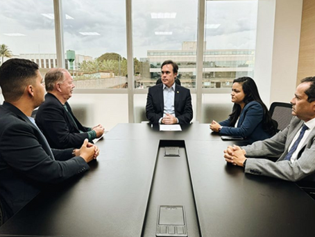 Débora Regis vai a Brasília discutir duplicação de avenida em Lauro de Freitas com secretário nacional de Mobilidade