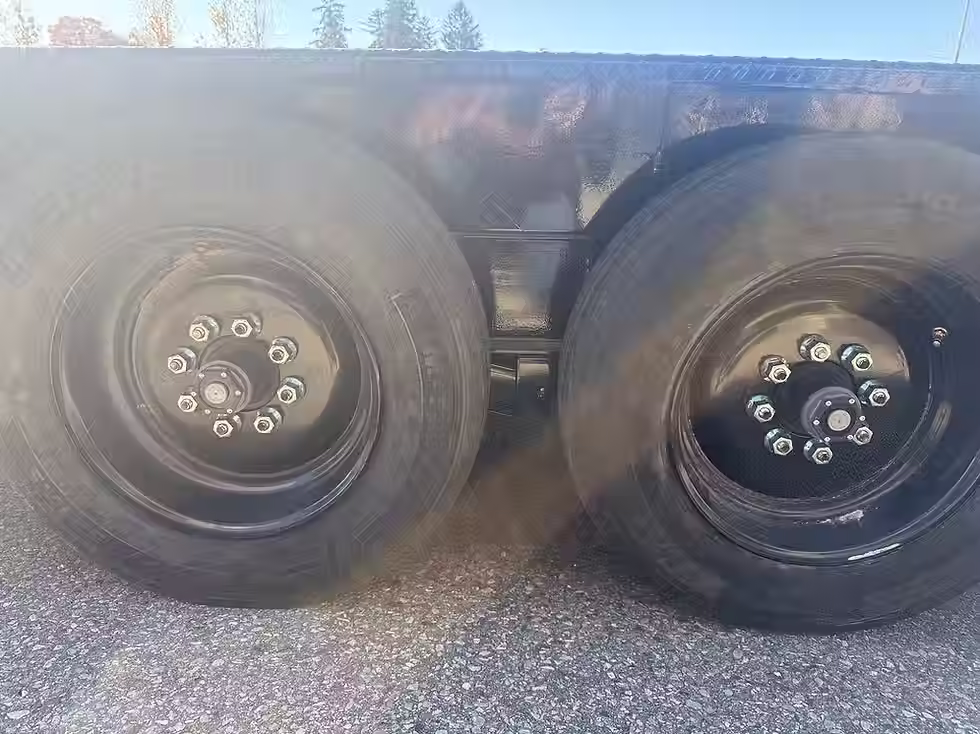 Thumbnail: S&S 22' Cushion Tilt Trailer