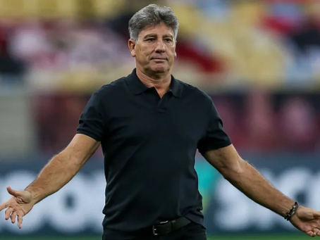 Renato Gaúcho coloca o cargo à disposição, mas diretoria mantém o treinador