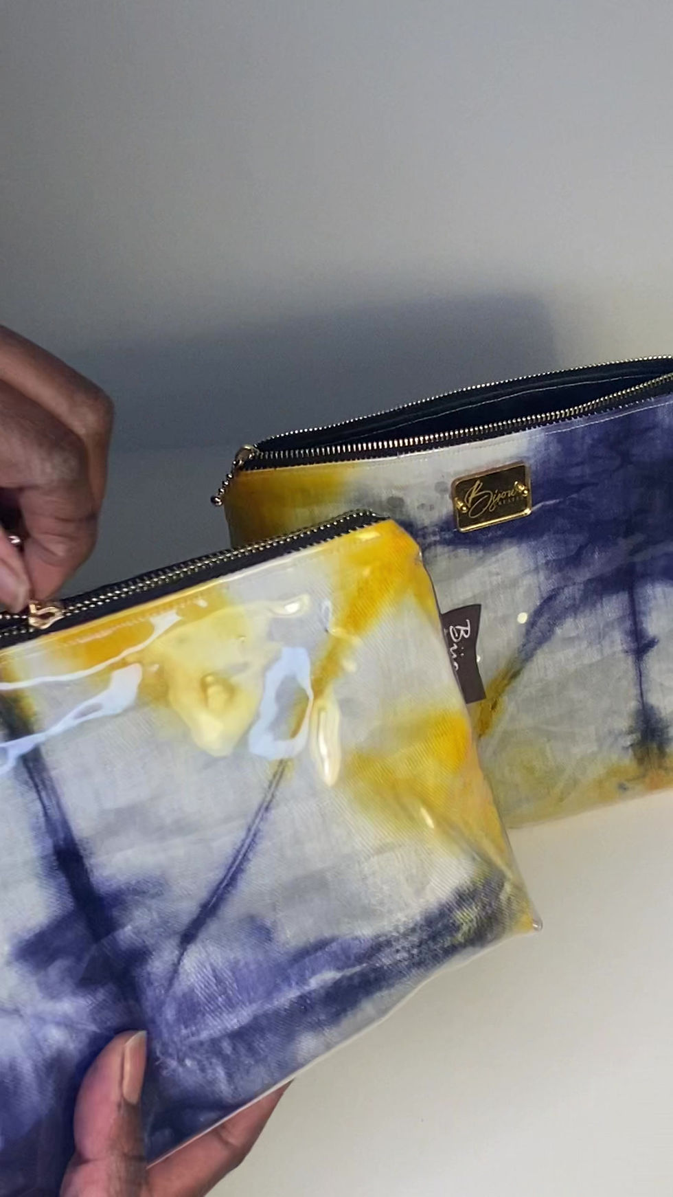 Thumbnail: Goodmorning - Toiletry /Travel Bag (MEDIUM)