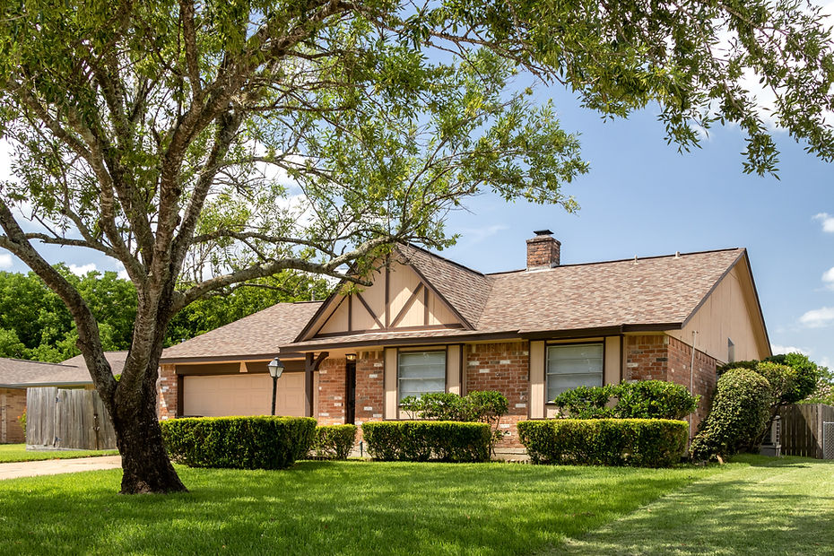 A typical ranch style house in Texas.jpg