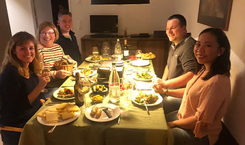 Raclette_Essen_Gruppenfoto.jpg