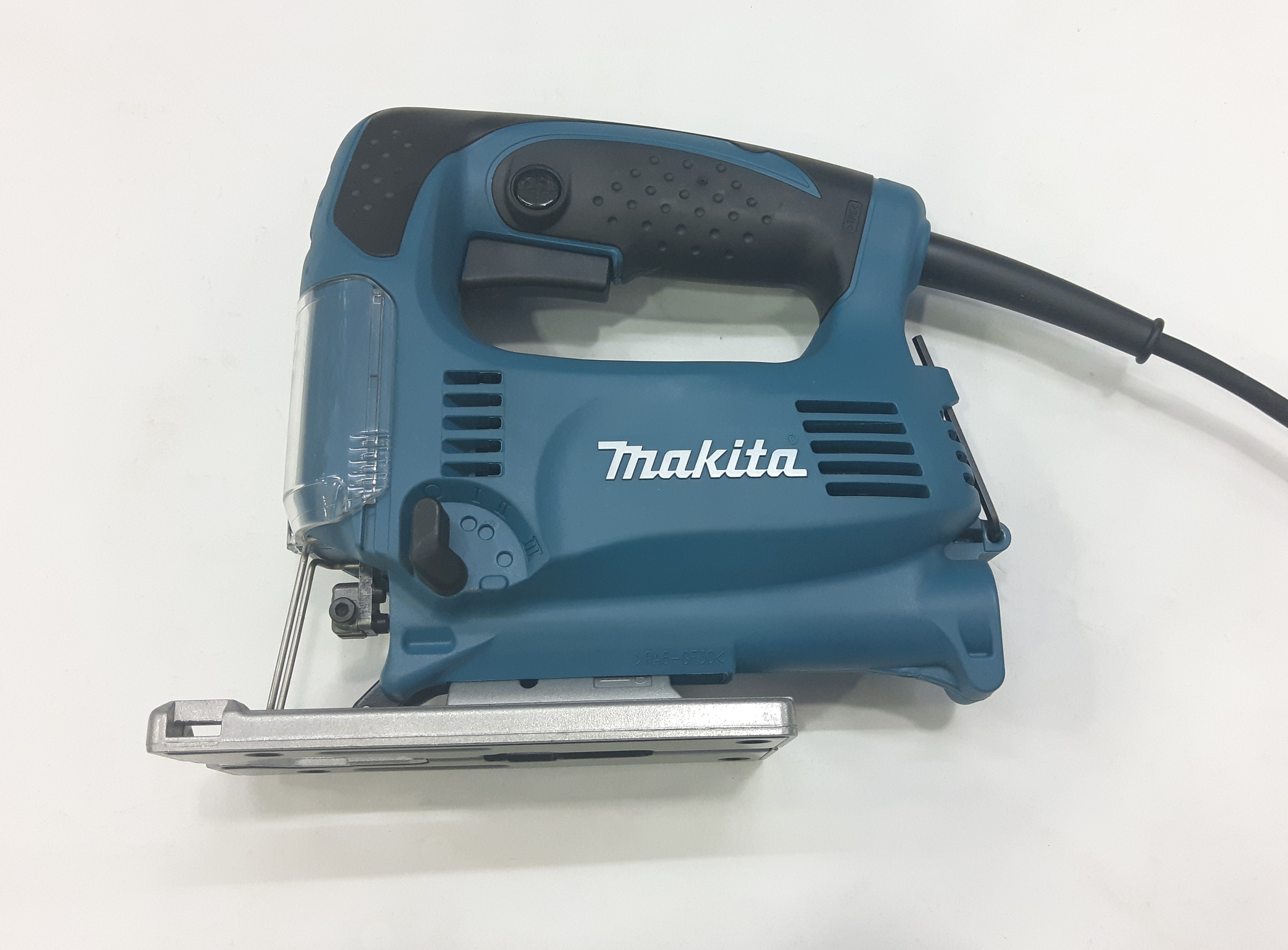 "MAKITA" 4329 450 Вт 65 мм