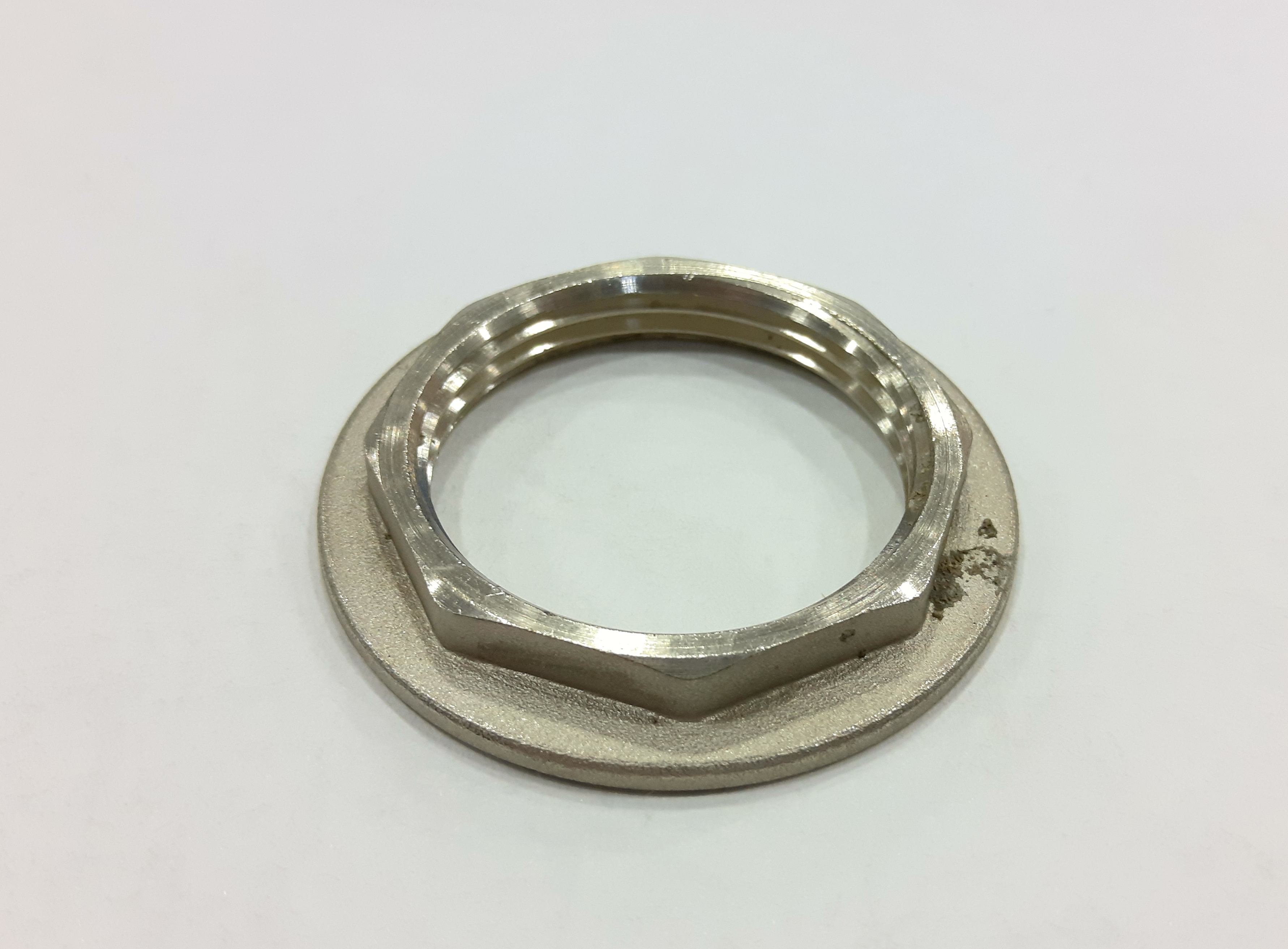 Контргайка никель G 1/4" с ребром