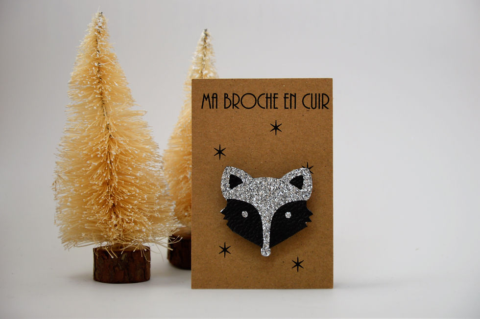 Miniature : Ma broche paillettes et superflu renard cuir noir