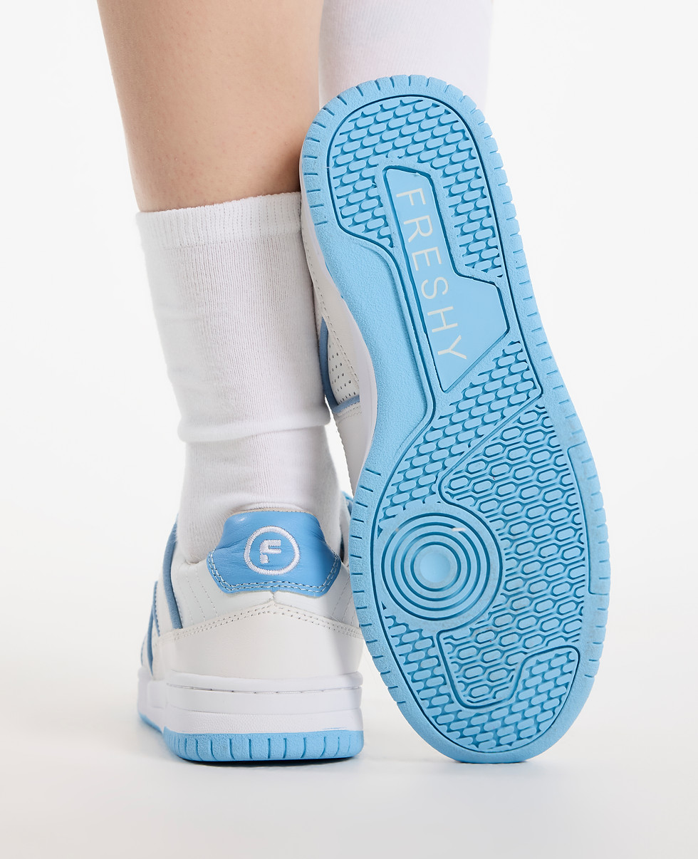 Steezy_WHITELIGHTBLUE_1719.jpg