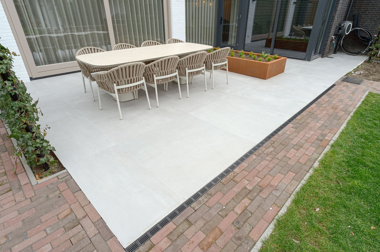 Keramische terrastegels voor woning in Nuenen