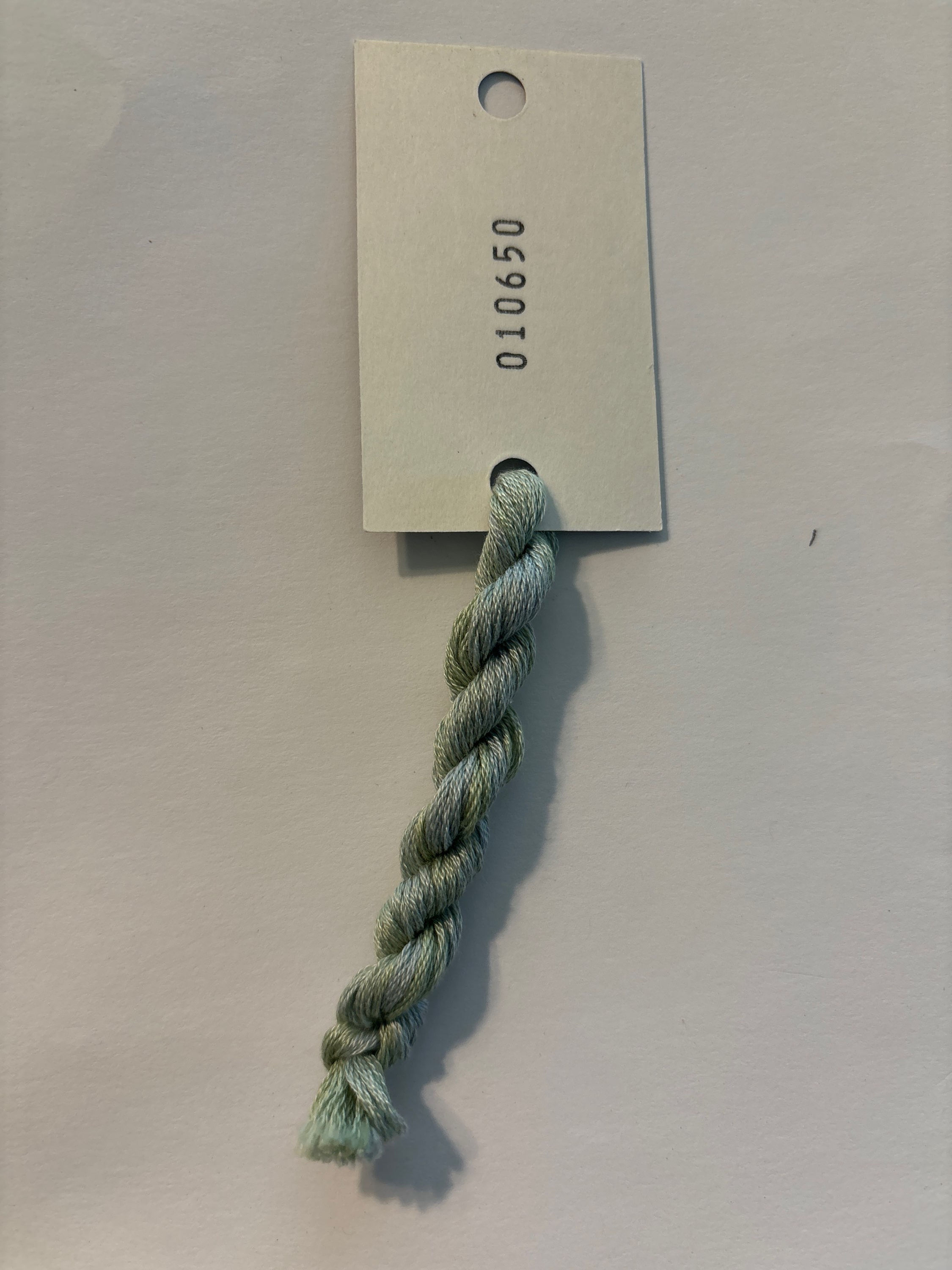 010650 MINT CHOCOLATE SYRUP Threadworx Floss 5 yards