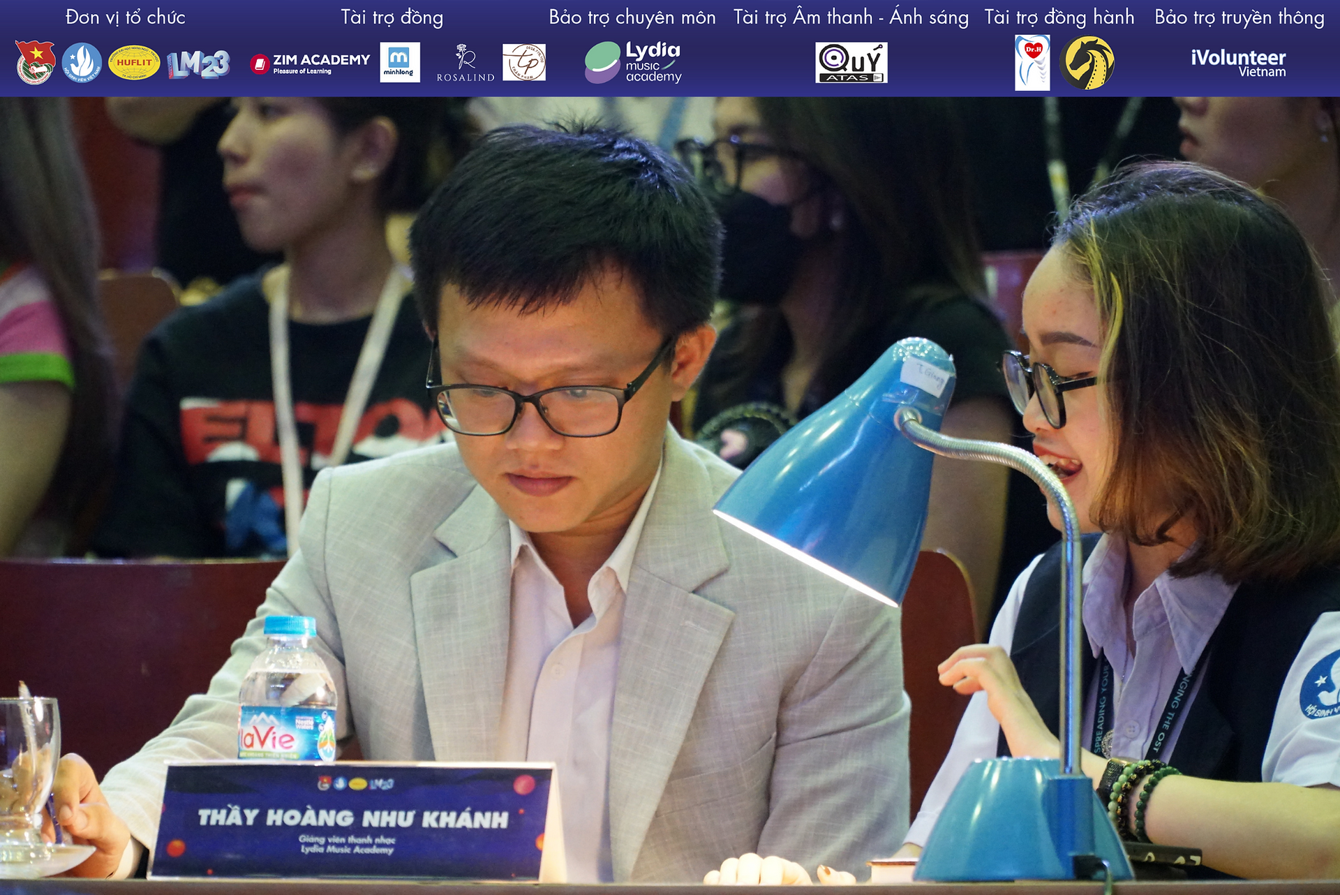 Giám khảo thanh nhạc