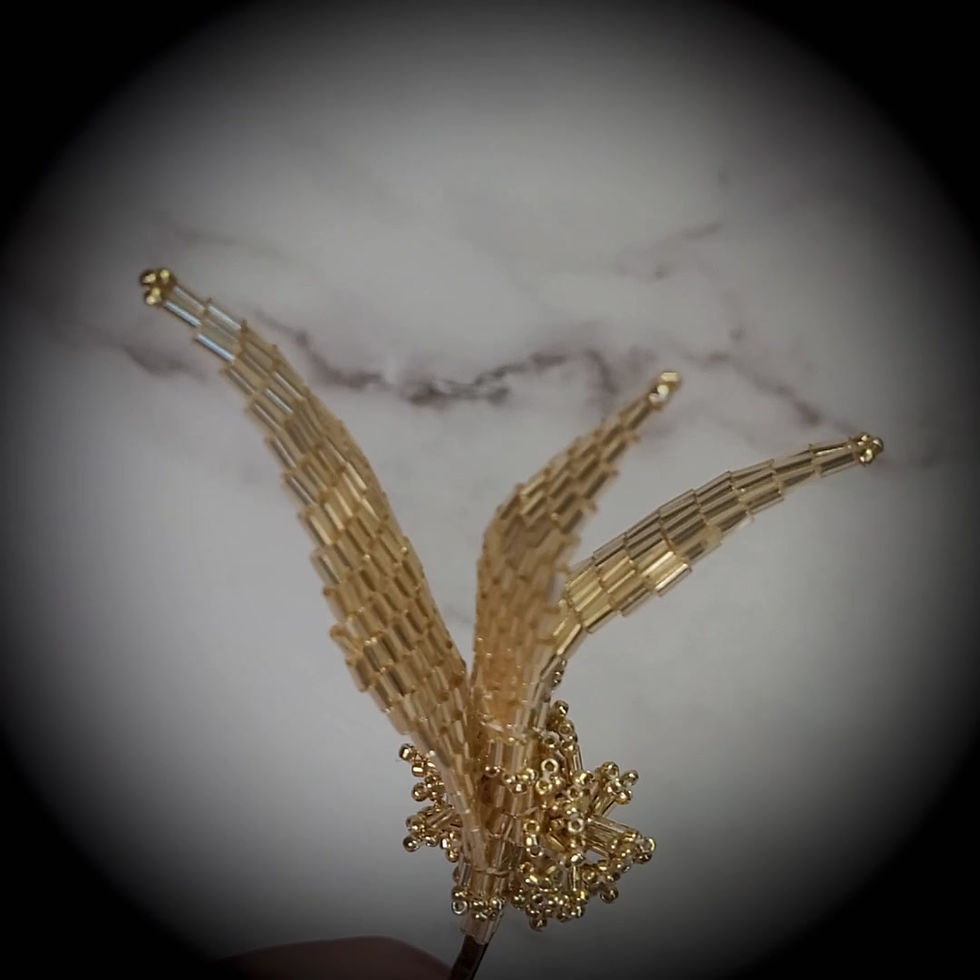 Thumbnail: Leaf Hairpin in Gold
