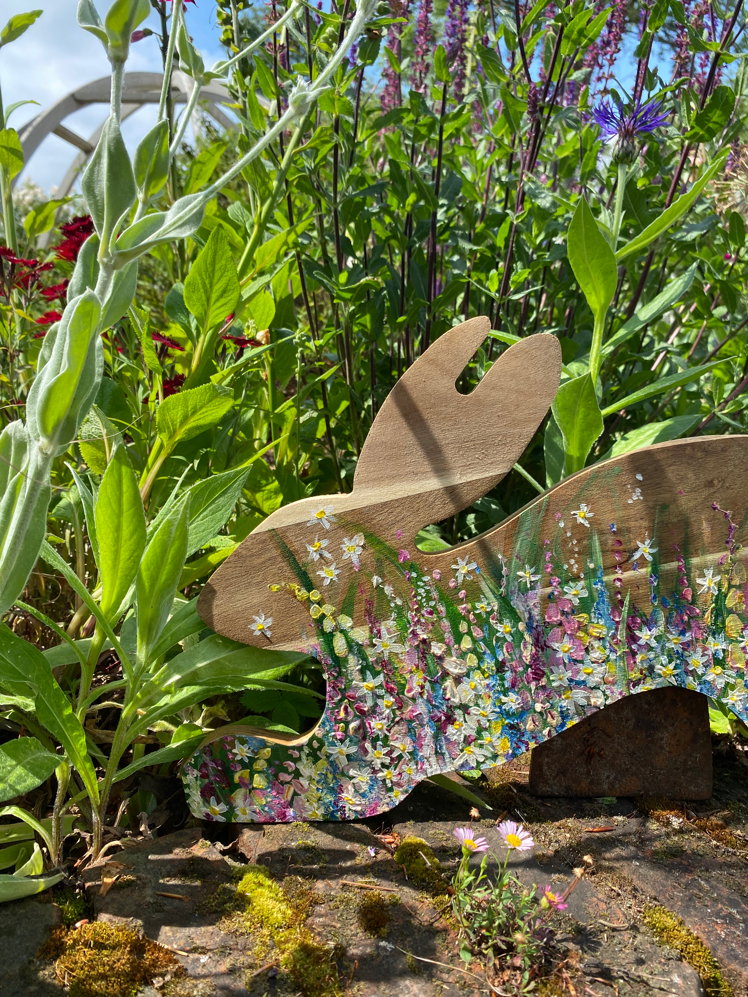Running hare - Confetti