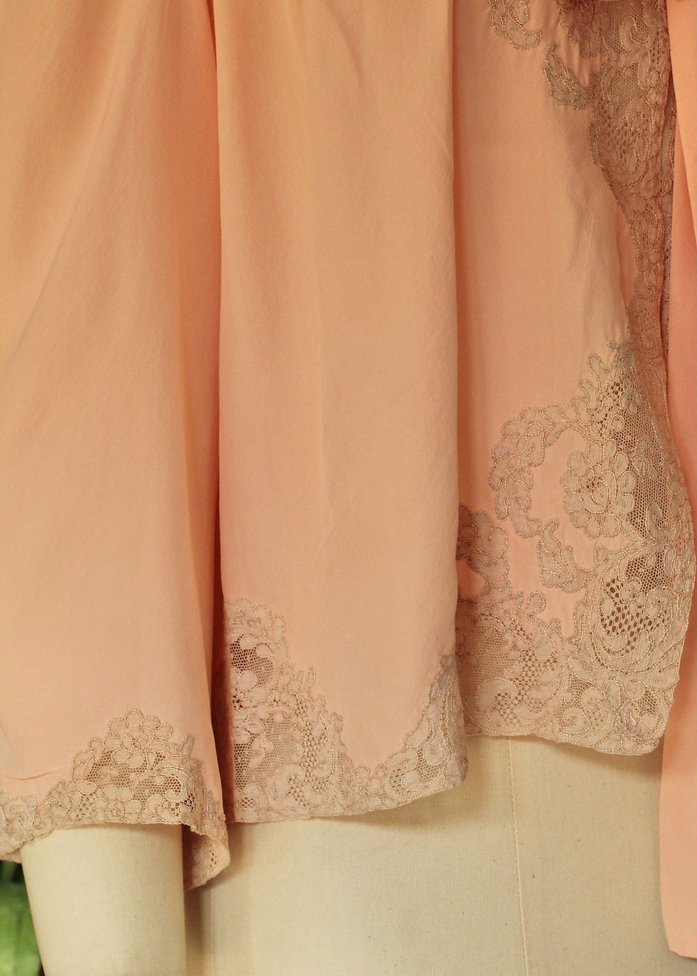 Miniature : Liseuse en soie & dentelle c.1930 - T.XS/L