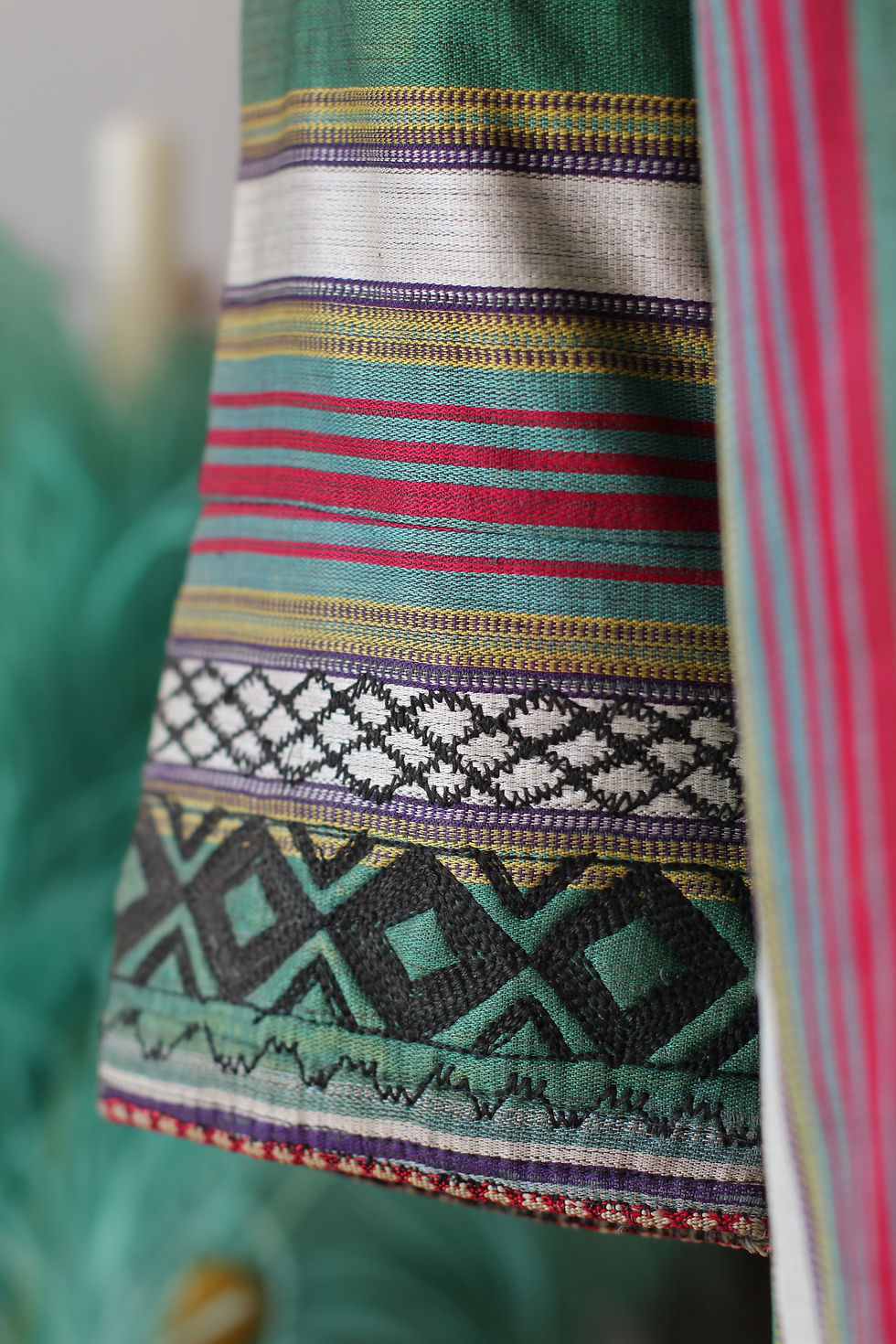 Thumbnail: Caftan Ouzbek soie rayée & coton - T.U