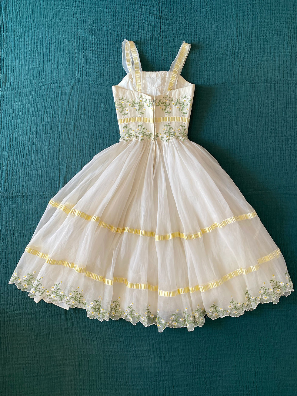 Thumbnail: Robe de fiancailles des années 50