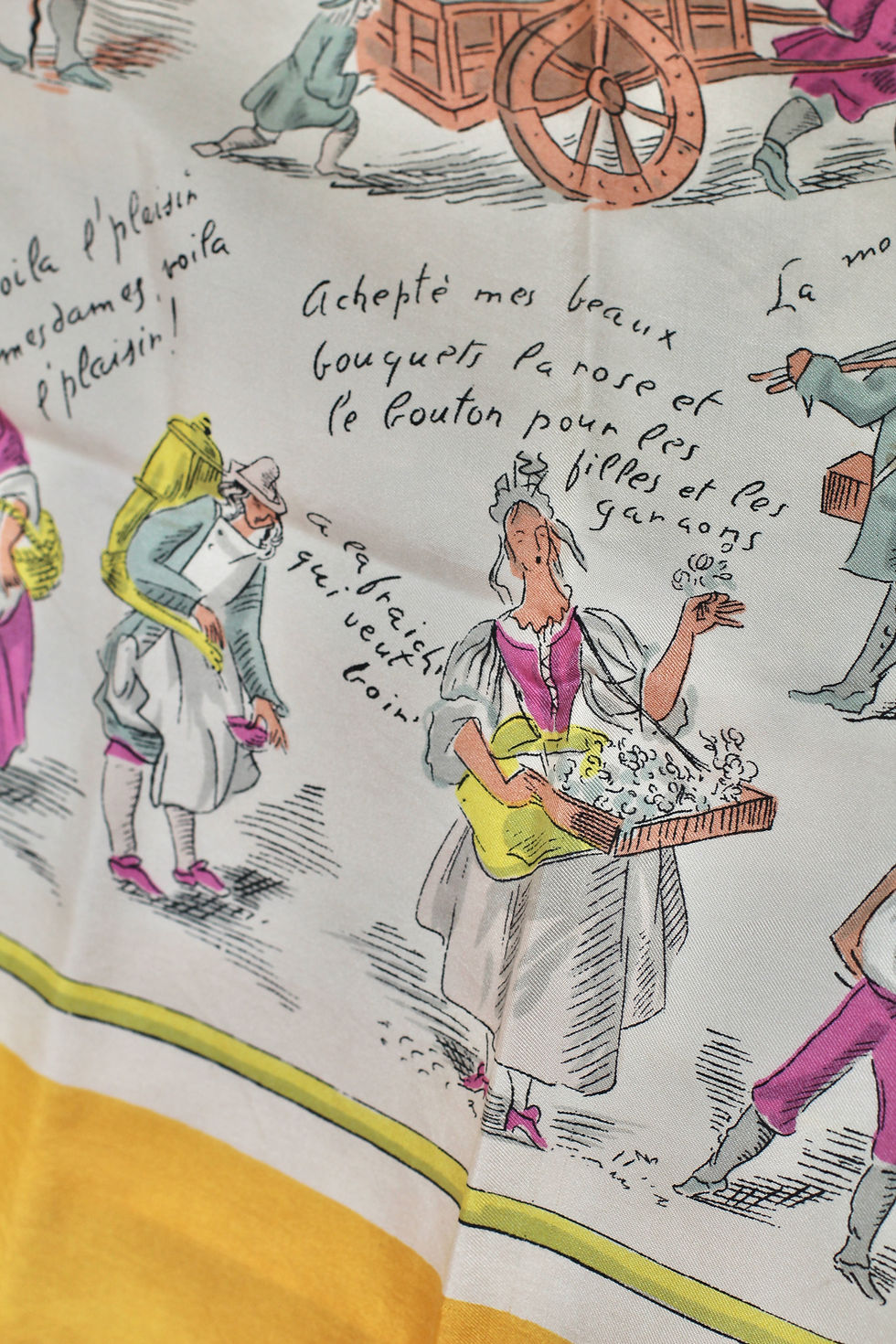 Miniature : Foulard en soie des années 50 - Les cris de Paris