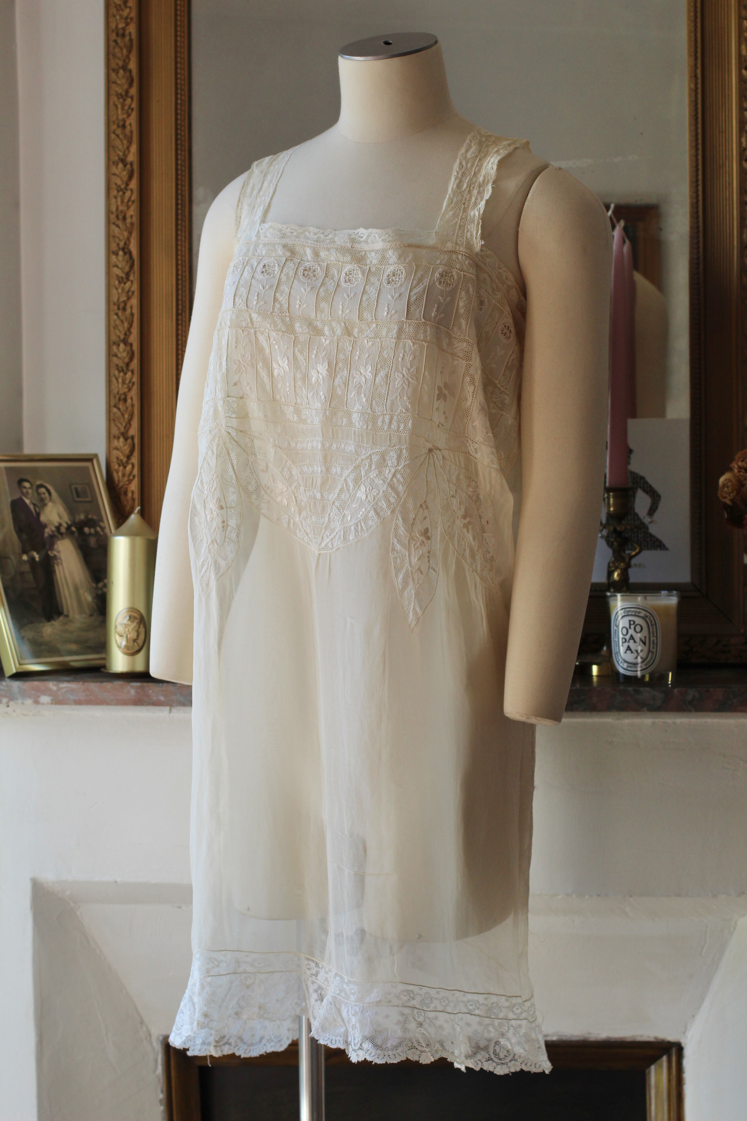 Luxueux ensemble de lingerie antique - Mousseline de soie brodée & dentelle