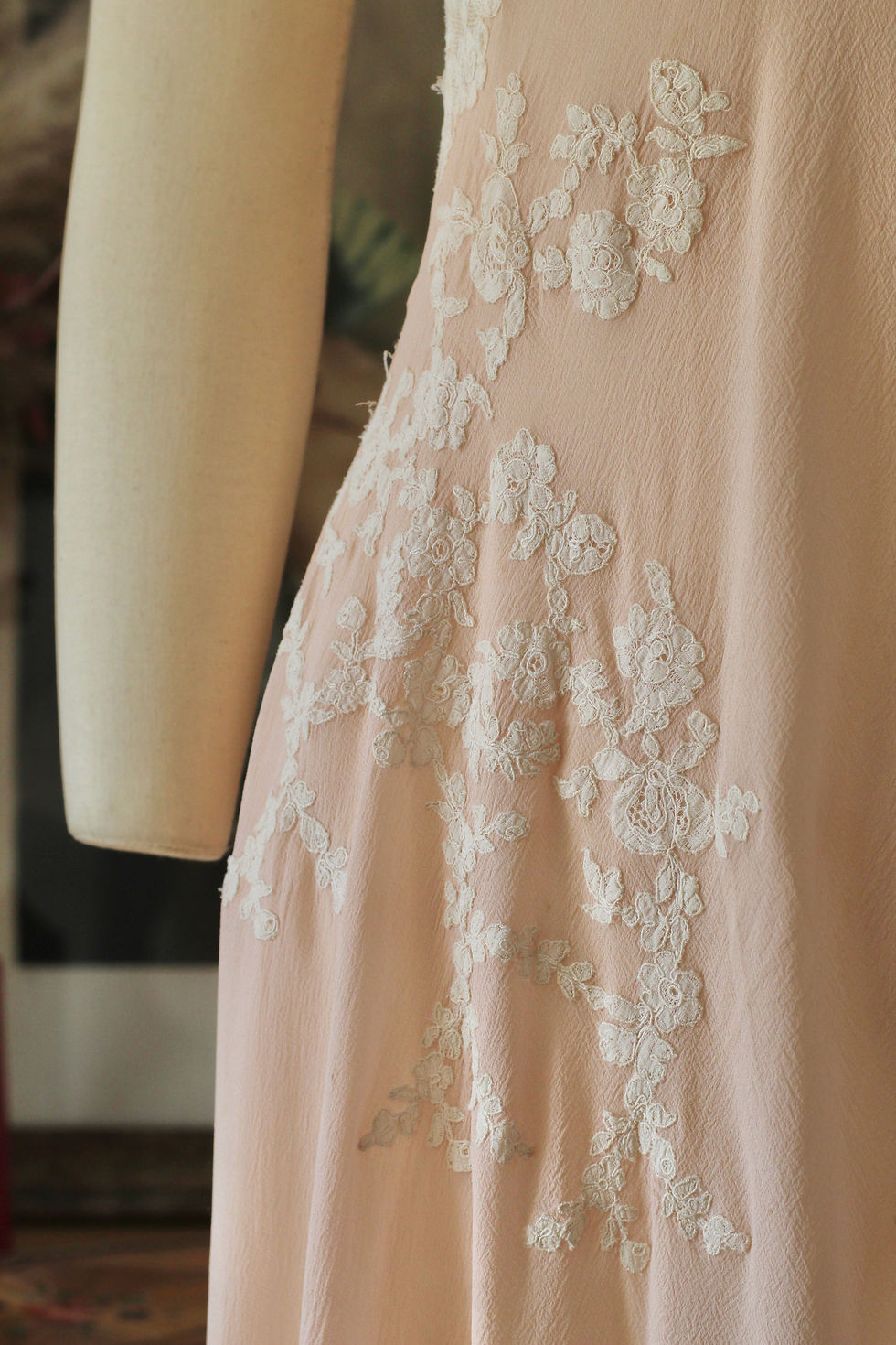 Thumbnail: Nuisette longue - Robe en soie des années 30