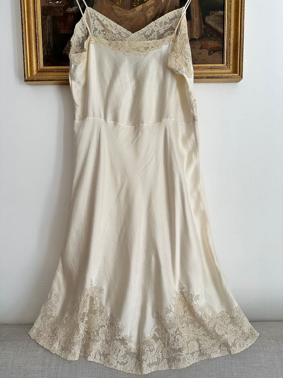 Miniature : Slip dress c.1930 - Satin de soie ivoire & dentelle - T.M/L