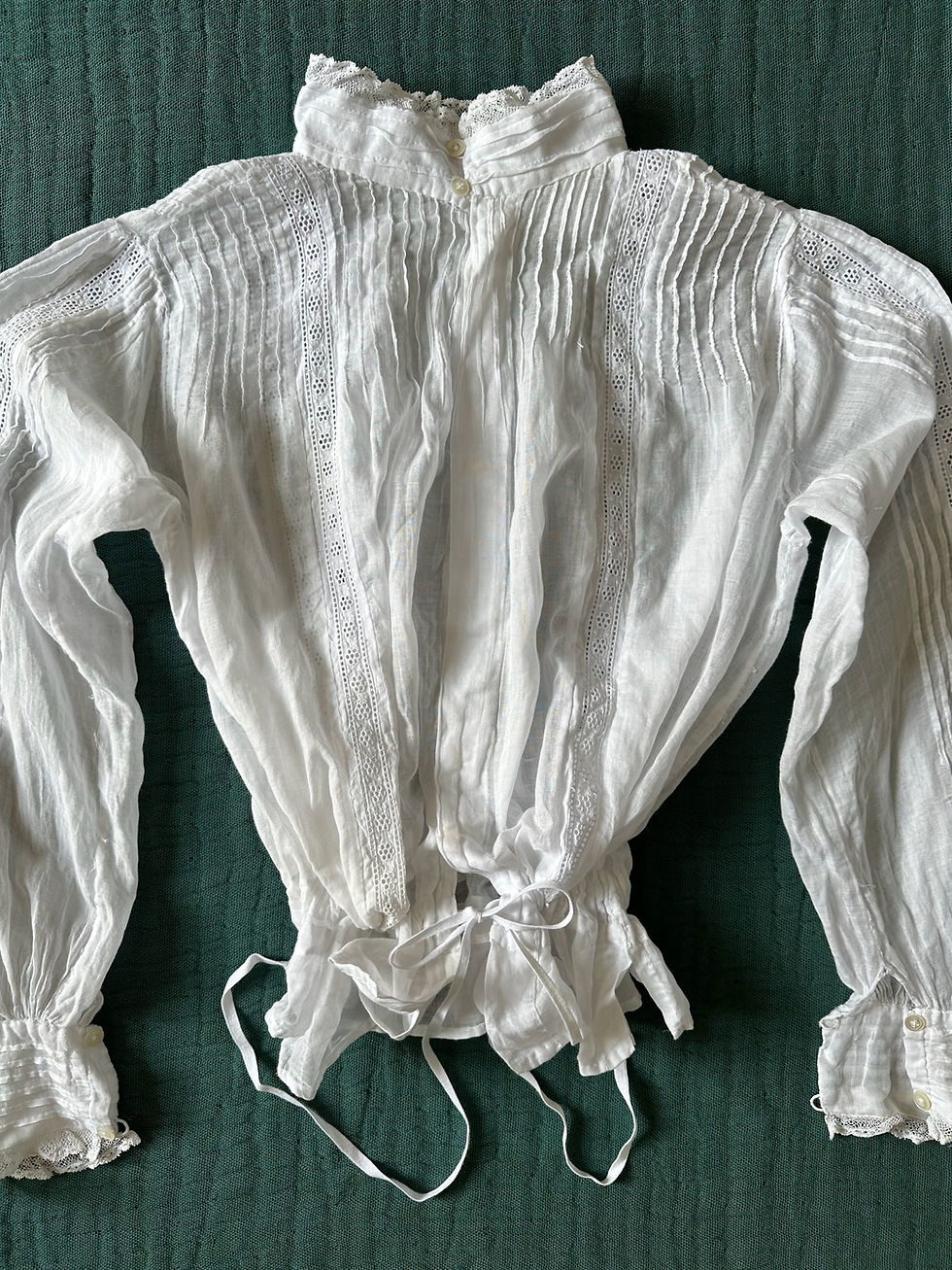 Miniature : Corsage antique c. 1900 en batiste de coton & dentelle