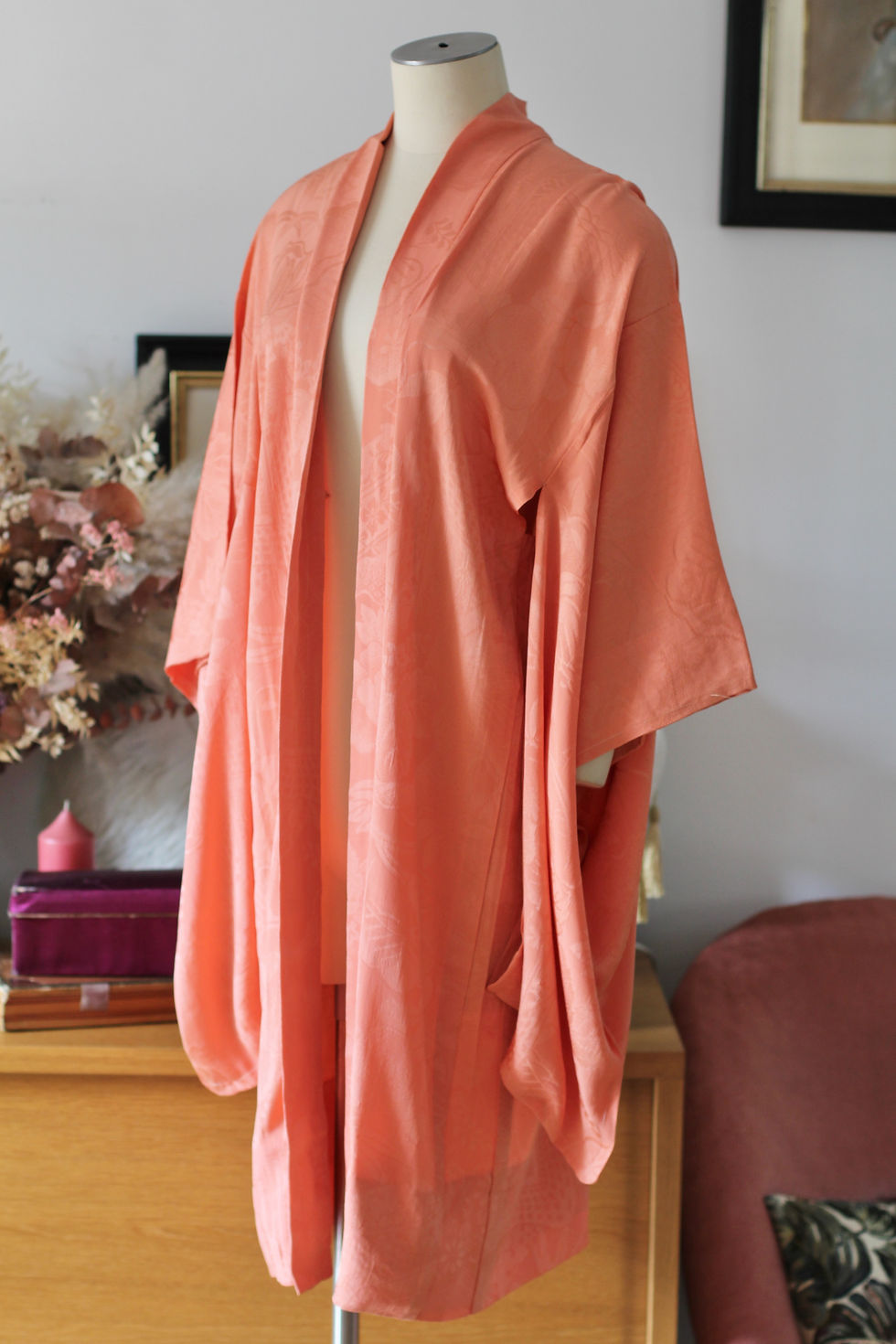 Thumbnail: Haori en soie c.1920/30 - Rose pêche