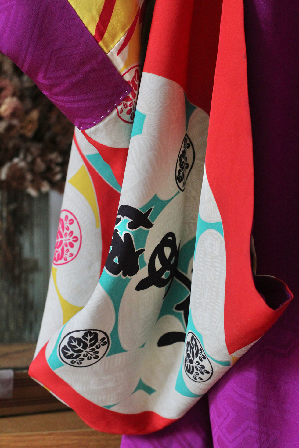 Thumbnail: Haori en soie prune/fuchsia c.1930