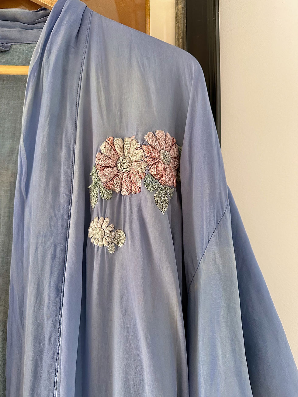 Miniature : Kimono en soie brodée c.1920/30