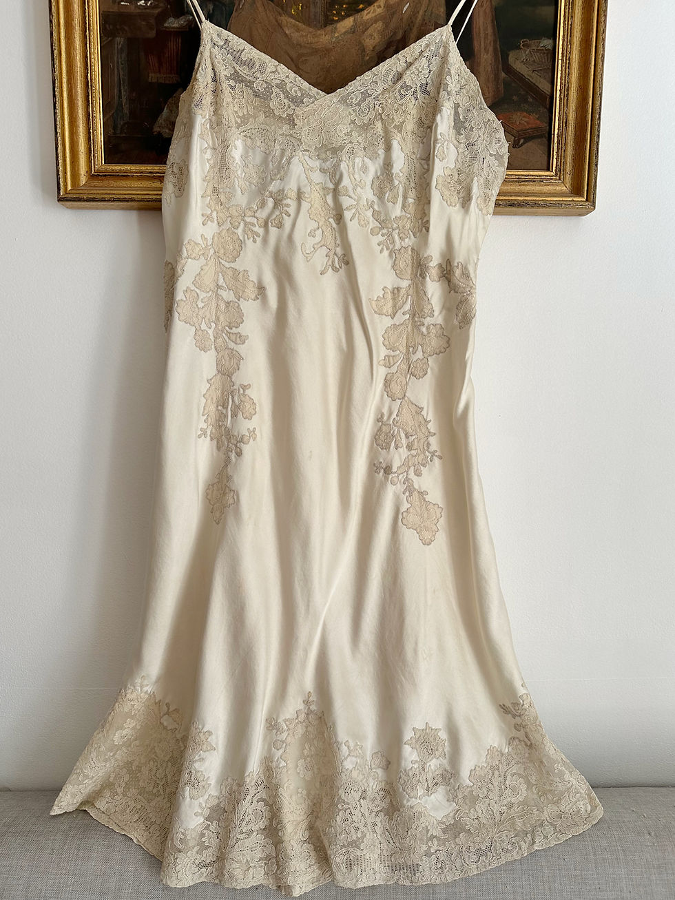 Miniature : Slip dress c.1930 - Satin de soie ivoire & dentelle - T.M/L