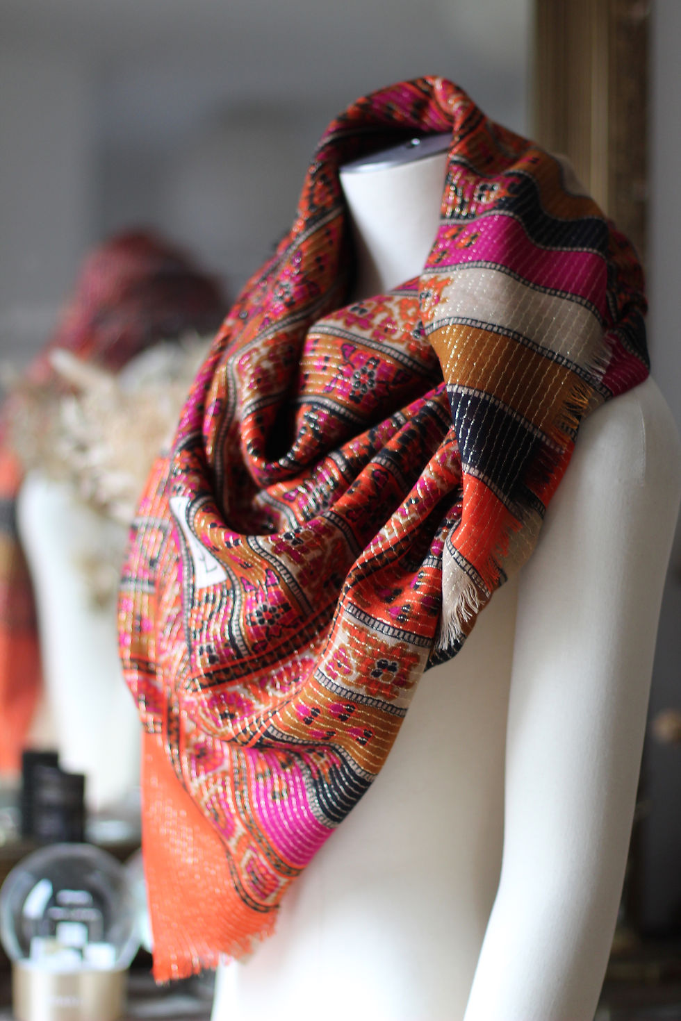 Miniature : Châle Yves Saint Laurent