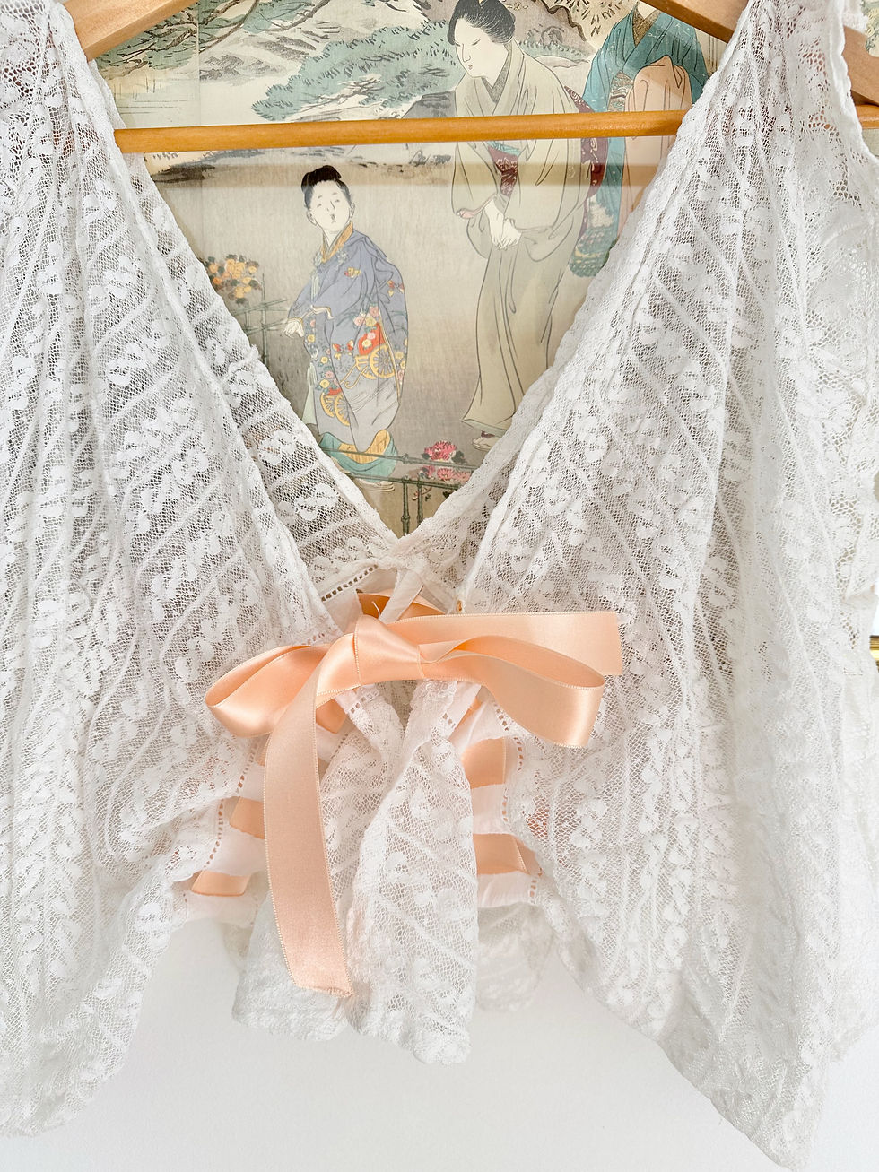 Miniature : Liseuse en dentelle de Valenciennes c.1910