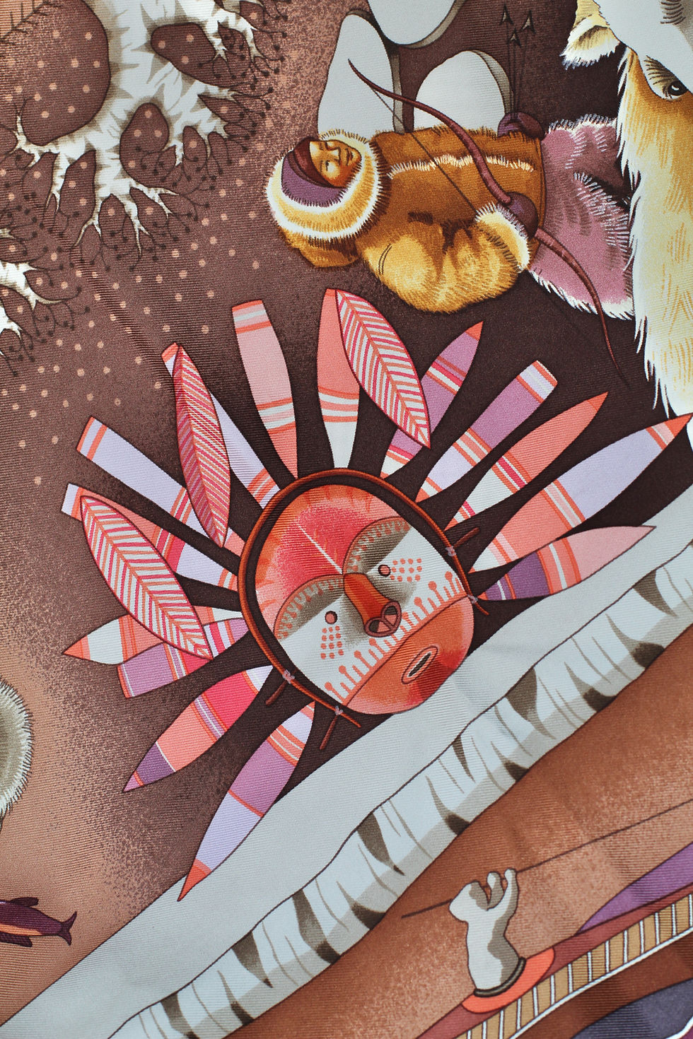 Thumbnail: Carré de soie Hermès "La vie du grand Nord"