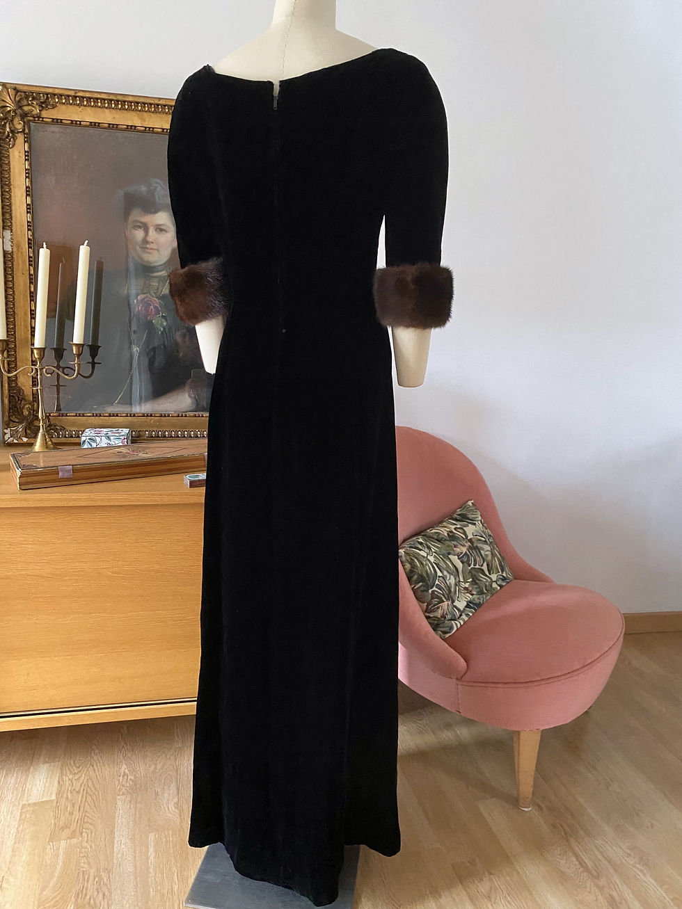 Miniature : Robe en velours & fourrure - Années 60 - T.S/M