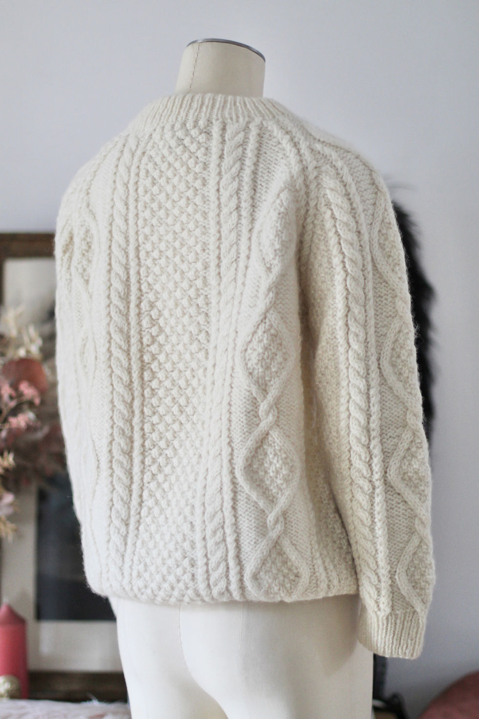 Thumbnail: Pull irlandais Aran en laine tricoté main - T.XS/M