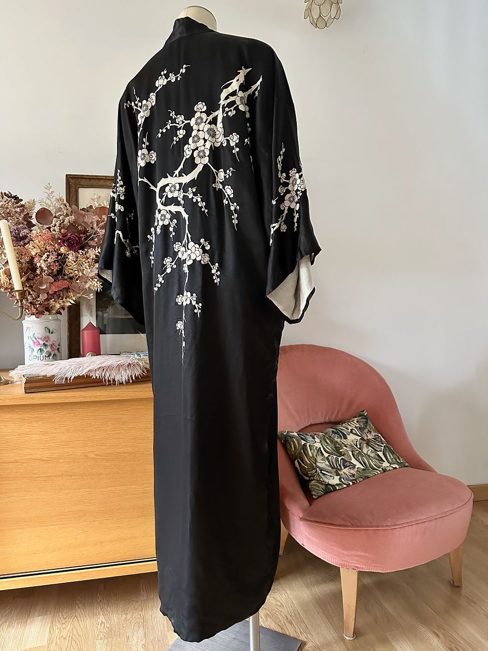 Miniature : RARE - Kimono "Cherry Blossom" en soie c. 1930 broderies main Fleurs de cerisier