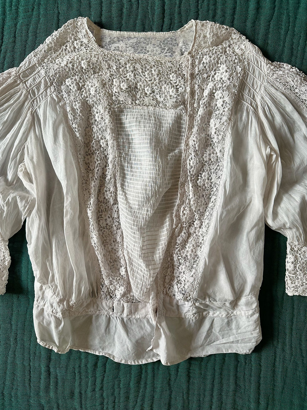 Miniature : Corsage antique manches bouffantes - T.M/L