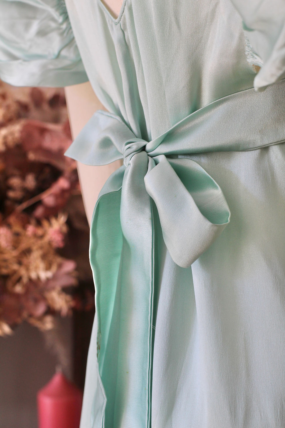 Thumbnail: Robe nuisette longue c.1930 - T.XS French 30's silk nightgown