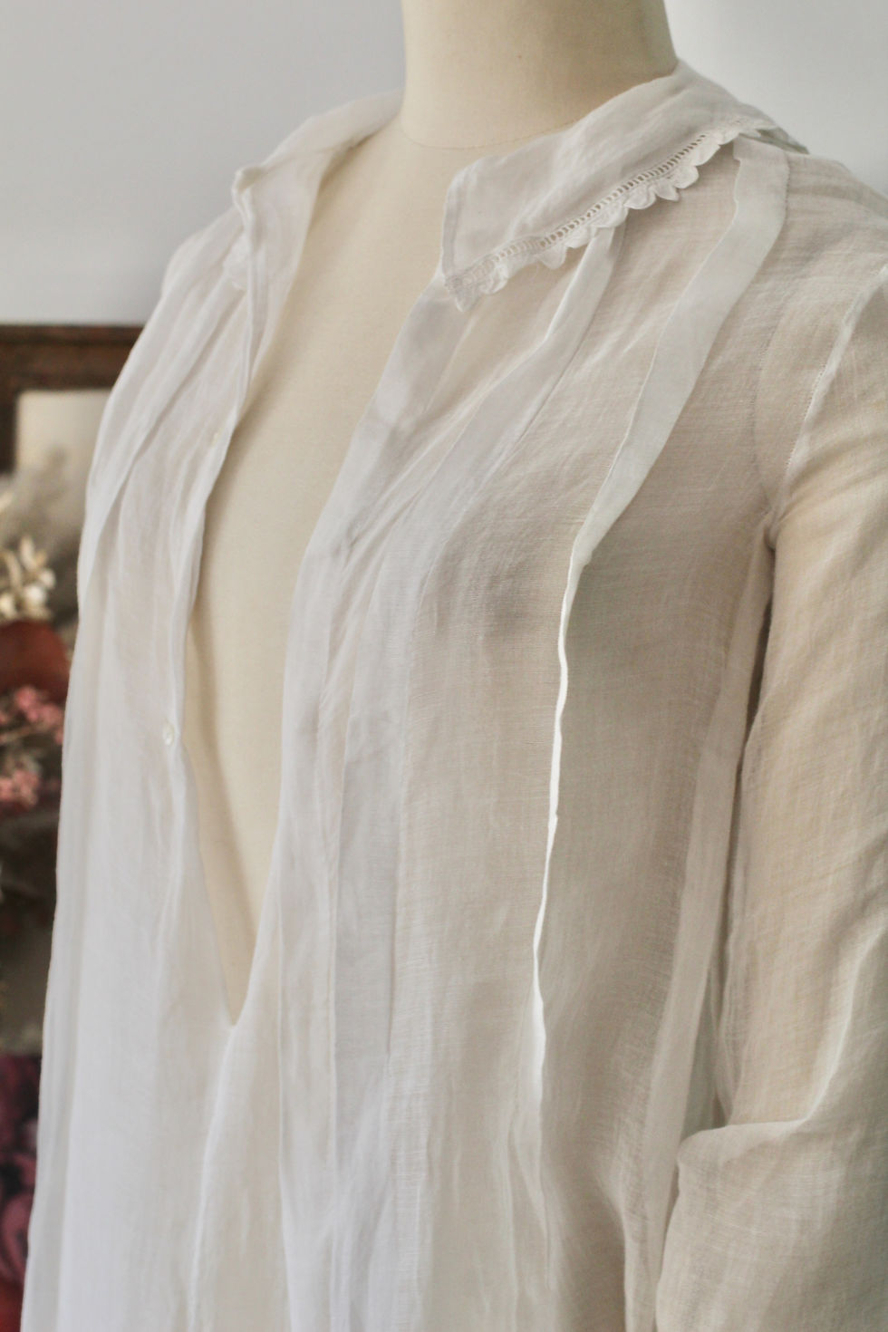 Miniature : Robe de communiante c.1930