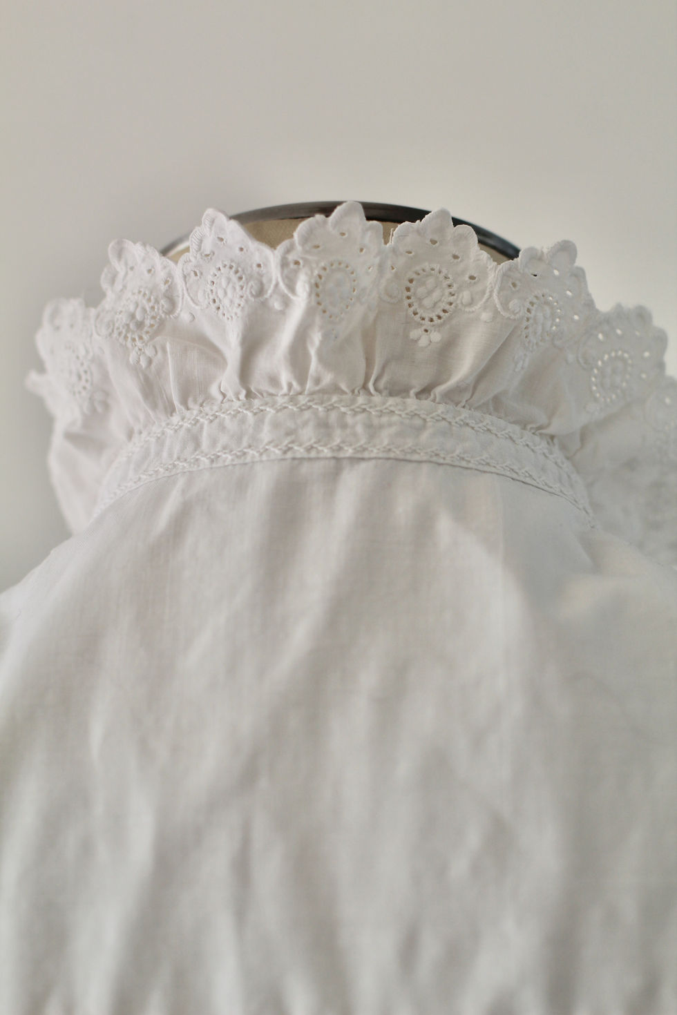 Thumbnail: Chemise antique en coton brodé - Début 20ème - XS/L