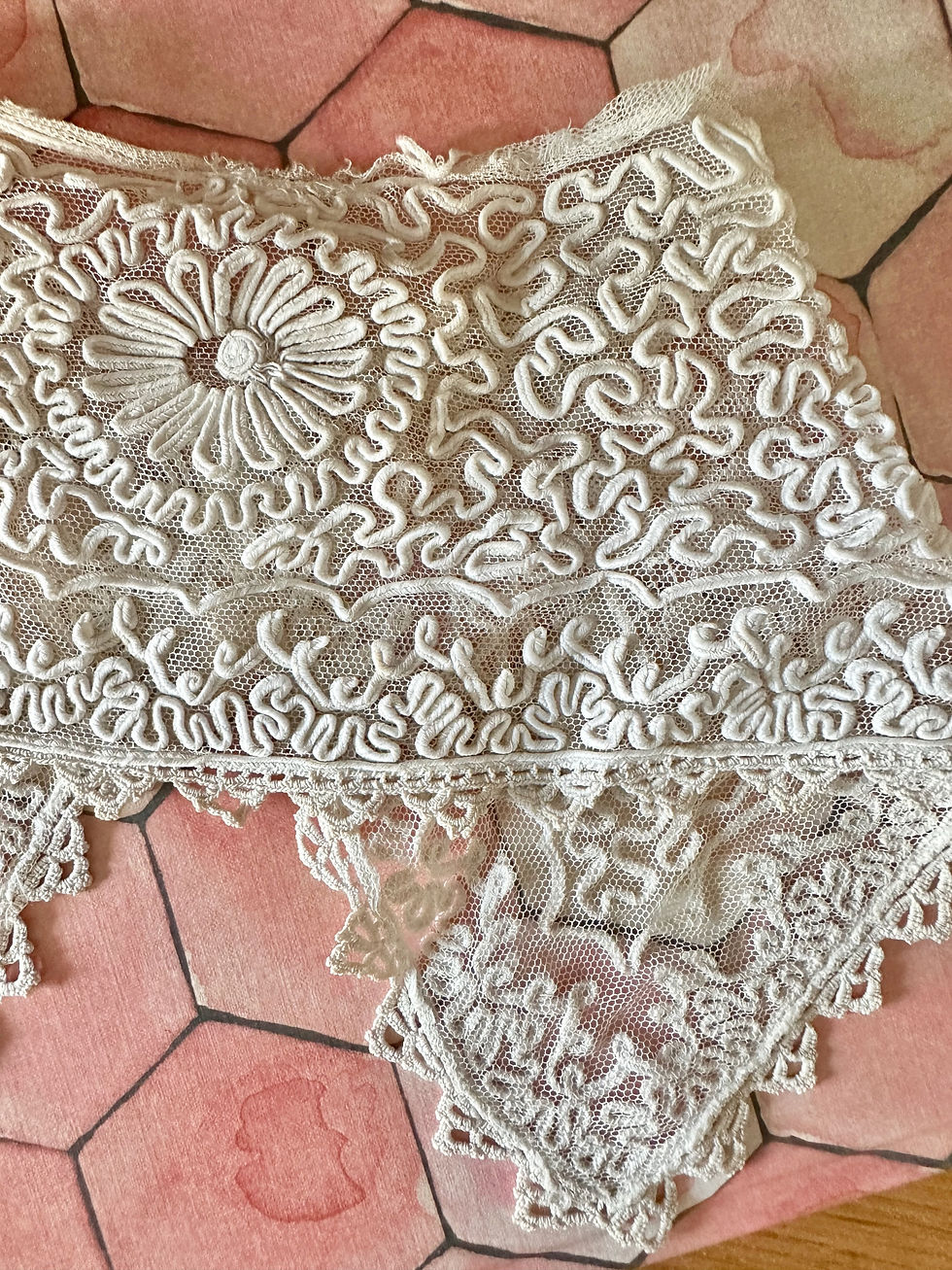 Thumbnail: Col antique début XXème