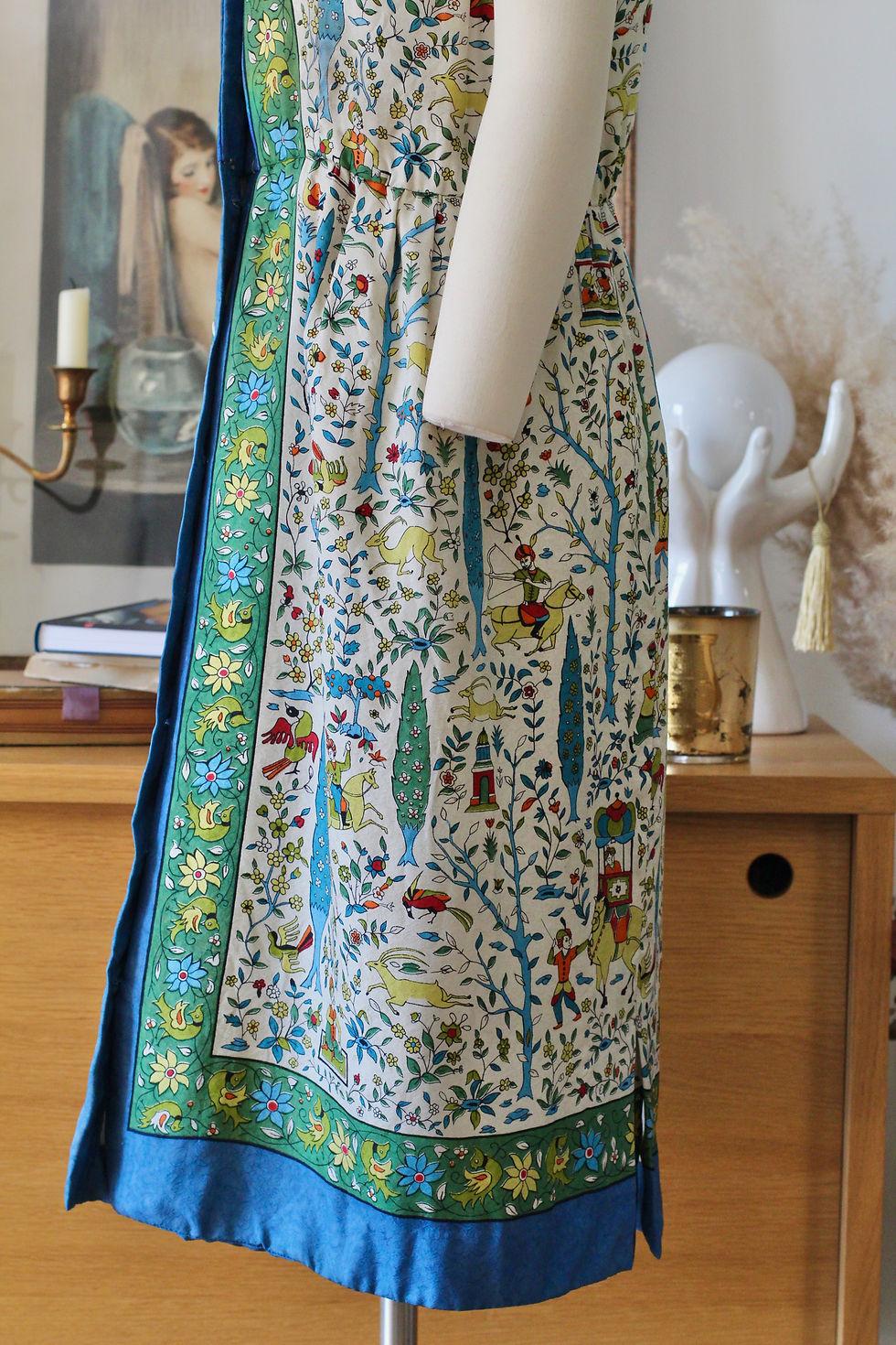 Miniature : Robe en soie des années 40