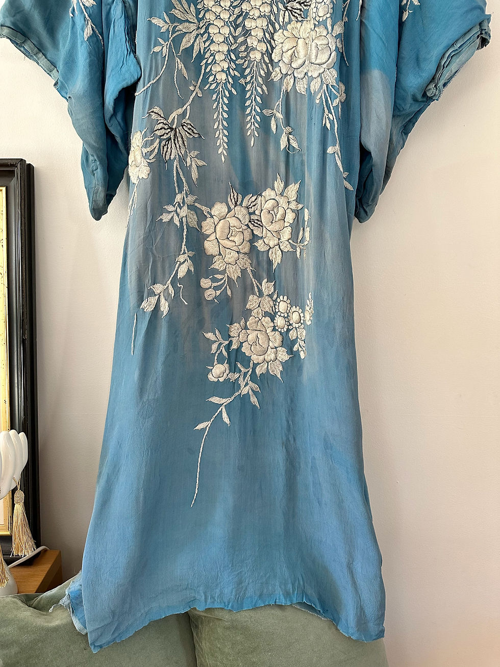 Miniature : Kimono en soie brodée main c.1920
