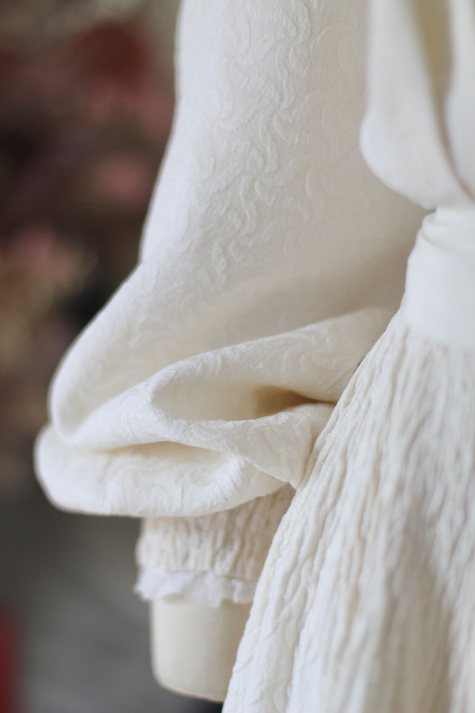 Thumbnail: Robe de mariée c.1940