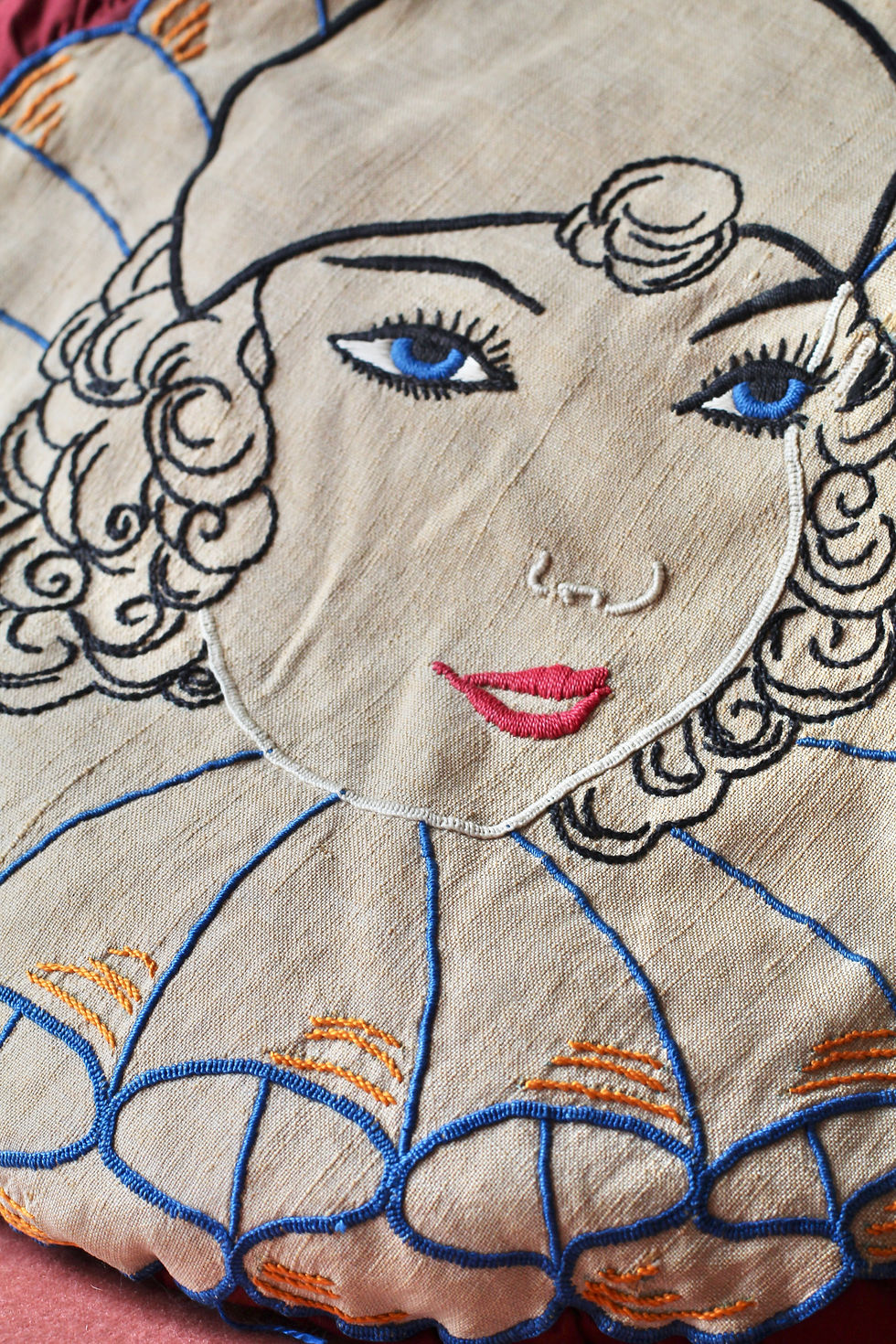 Thumbnail: RARE ! Paire de coussins Pierrot & Colombine c.1920