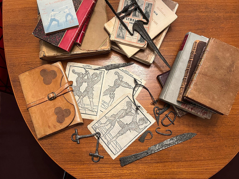 Les manuscrits sont la source du savoir martial que nous partageant au sein de l'ELAA.