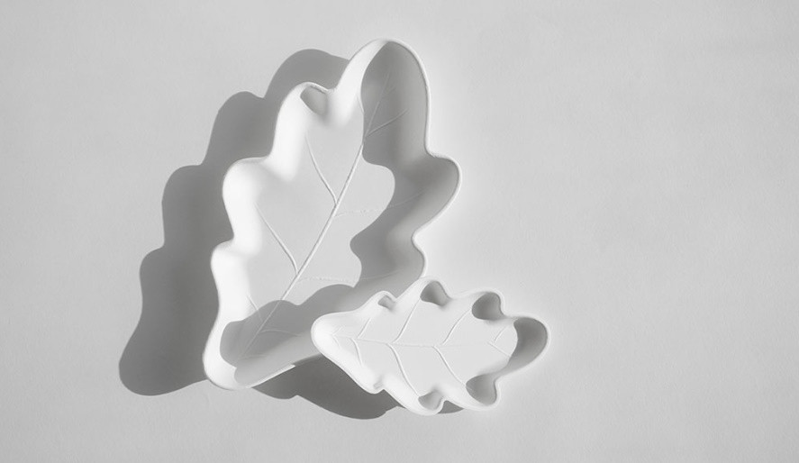 Thumbnail: Oak Leaf Plates Hanji Tray Set by KHJ Plus Nature Collection