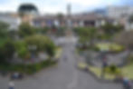 Plaza de la Independencia vista do Palácio Carondelet.