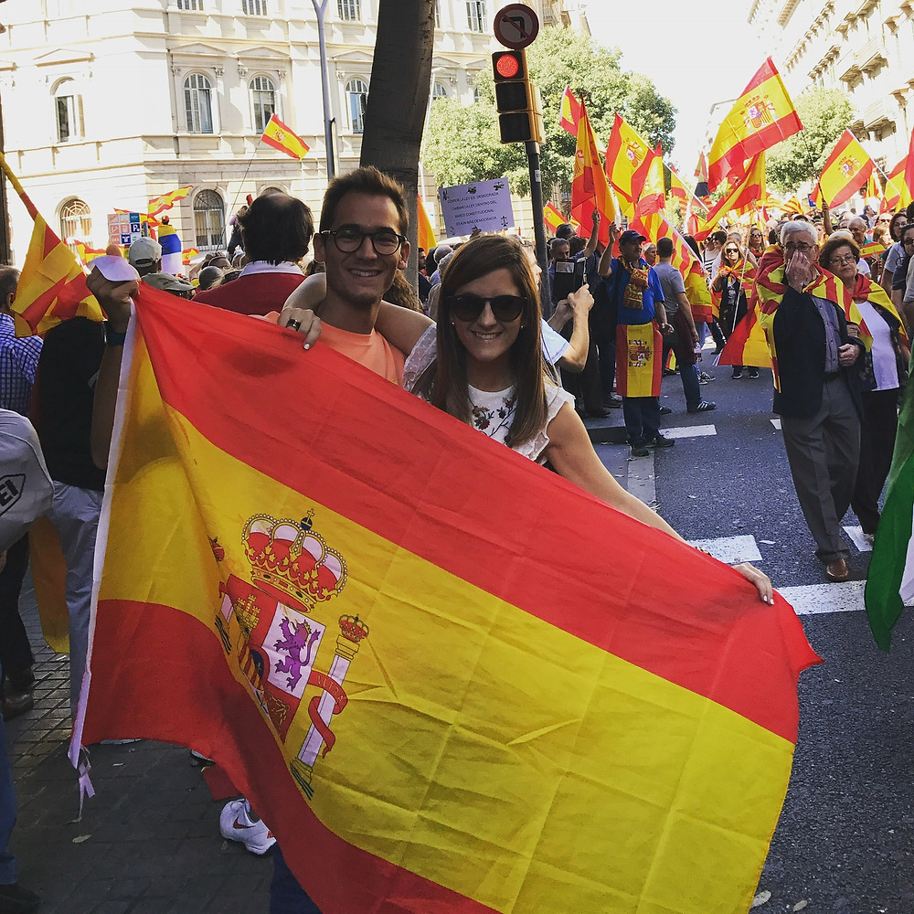 Yolanda durante Manifestação para continuidade da Espanha unificada.