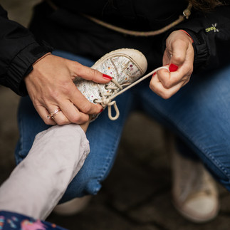 Draisinentour - Kind werden die Schuhe nochmal gut zugebunden